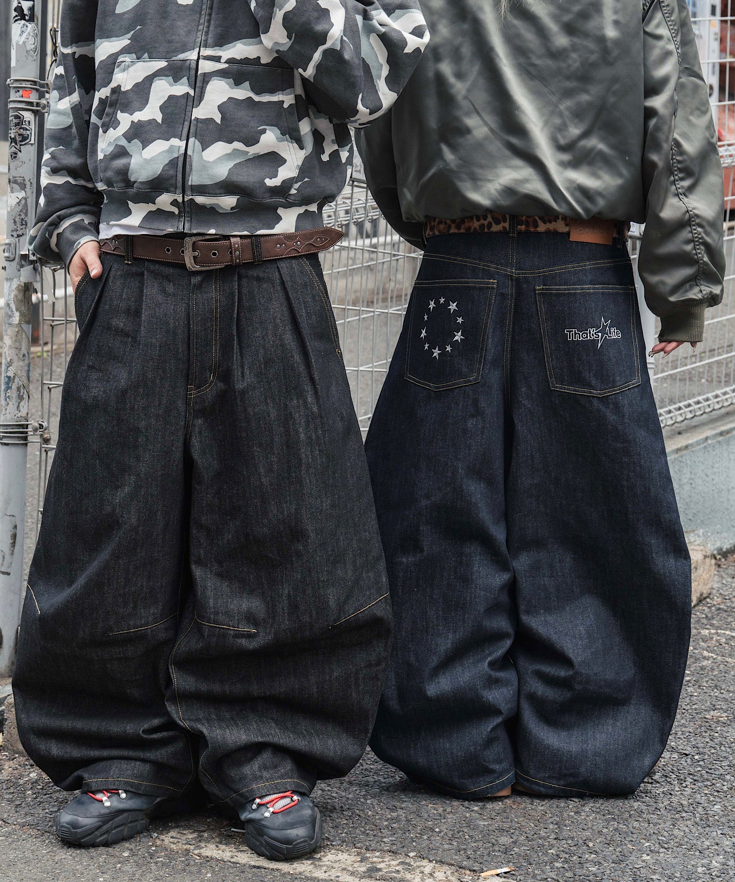 Star Embroidery Tuck Rigid Baggy Denim Pants – That's life online