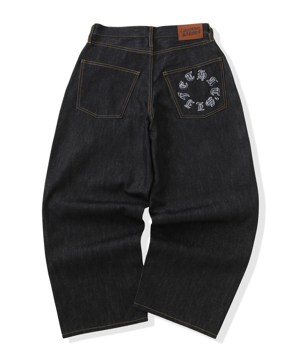 Slab rigid baggy denim