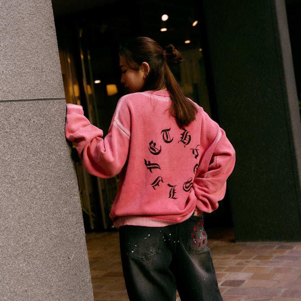 Vintage styles Circle logo knit