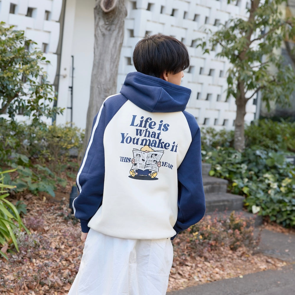 HEAVY WEIGHT “NEWS PAPER” LOGO RAGLAN HOODIE 