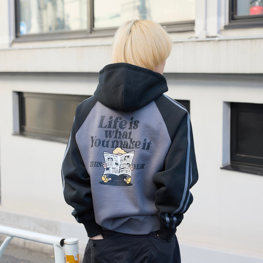 HEAVY WEIGHT “NEWS PAPER” LOGO RAGLAN HOODIE 