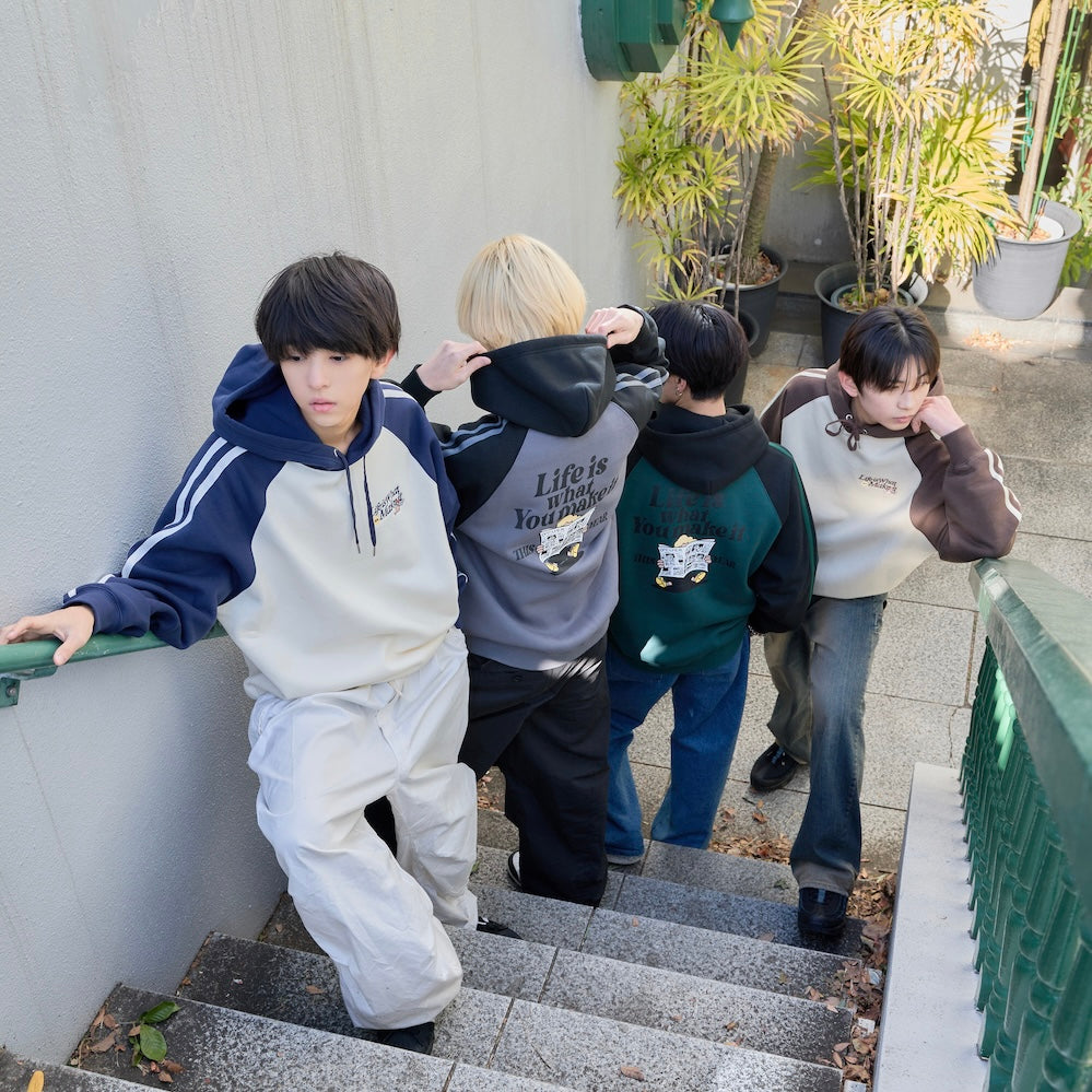 HEAVY WEIGHT “NEWS PAPER” LOGO RAGLAN HOODIE 