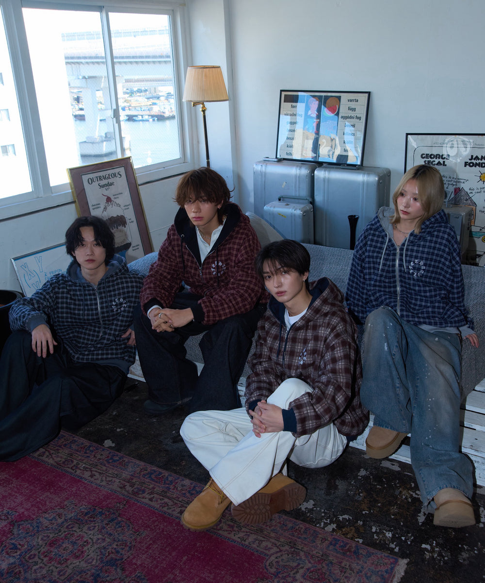 Circle logo Reversible Checked zip hoodie