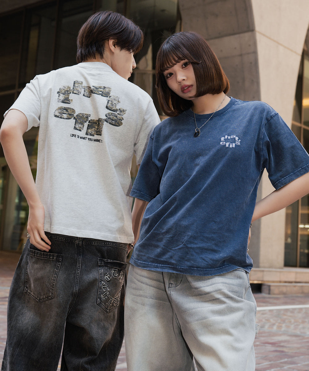 That's life distort logo tee