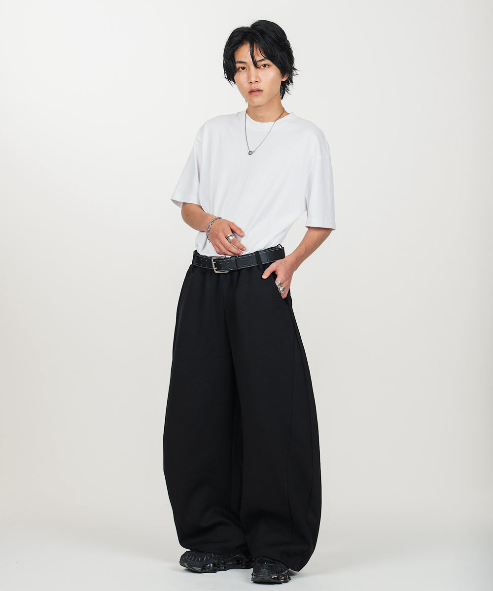 TL heart logo patch balloon sweat pants