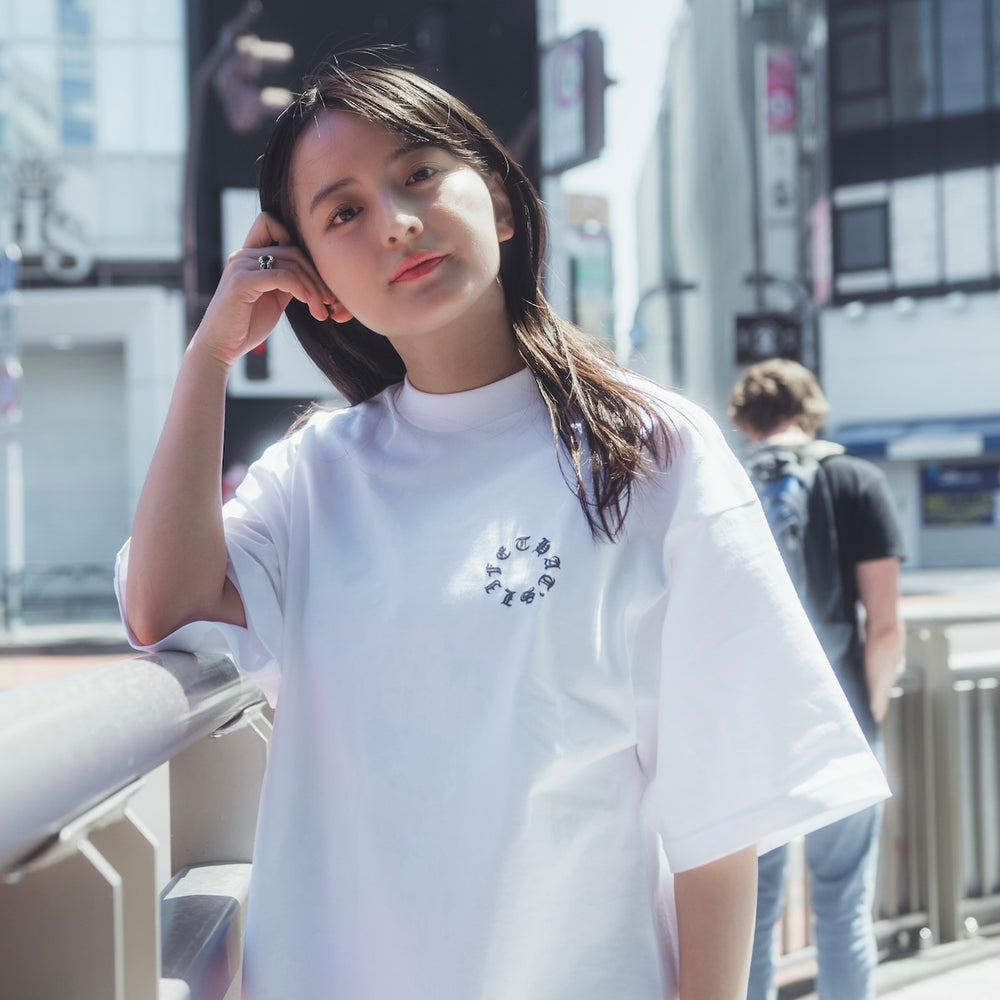 That's life Original Circle logo tee