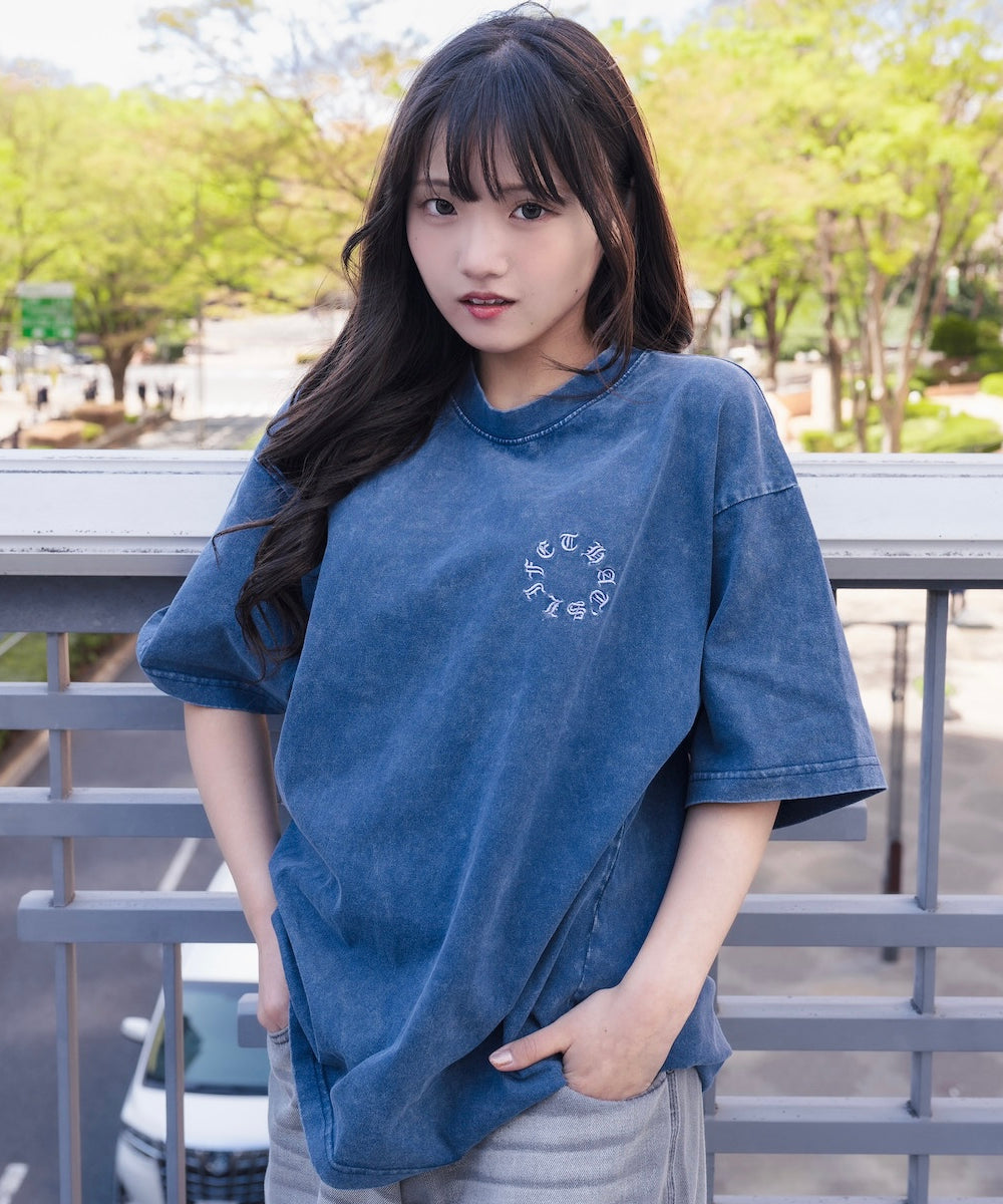 Vintage styles Circle logo tee