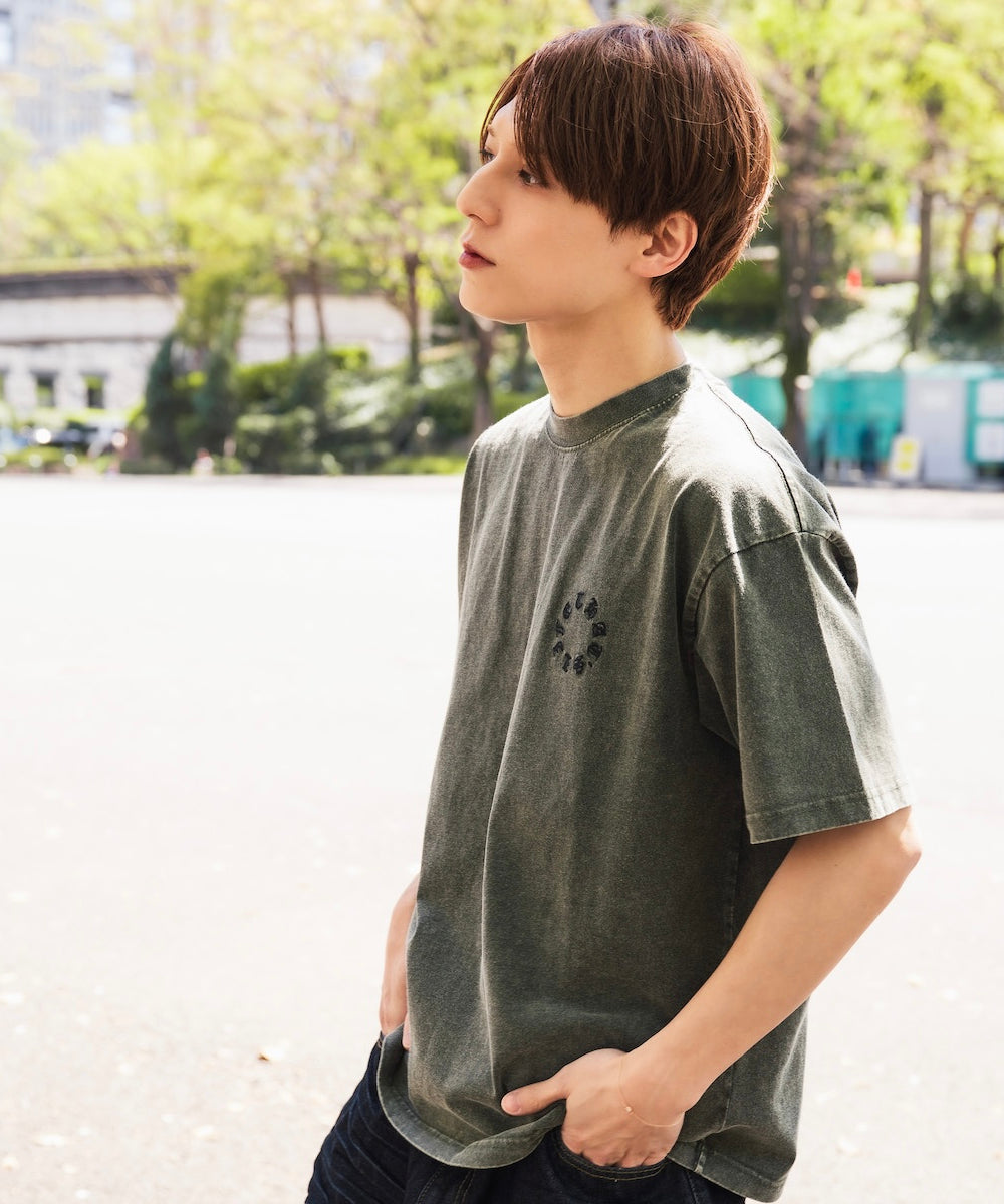 Vintage styles Circle logo tee