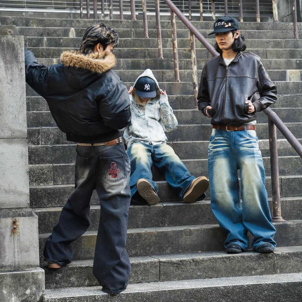 "CAP BOY" logo baggy denim pants
