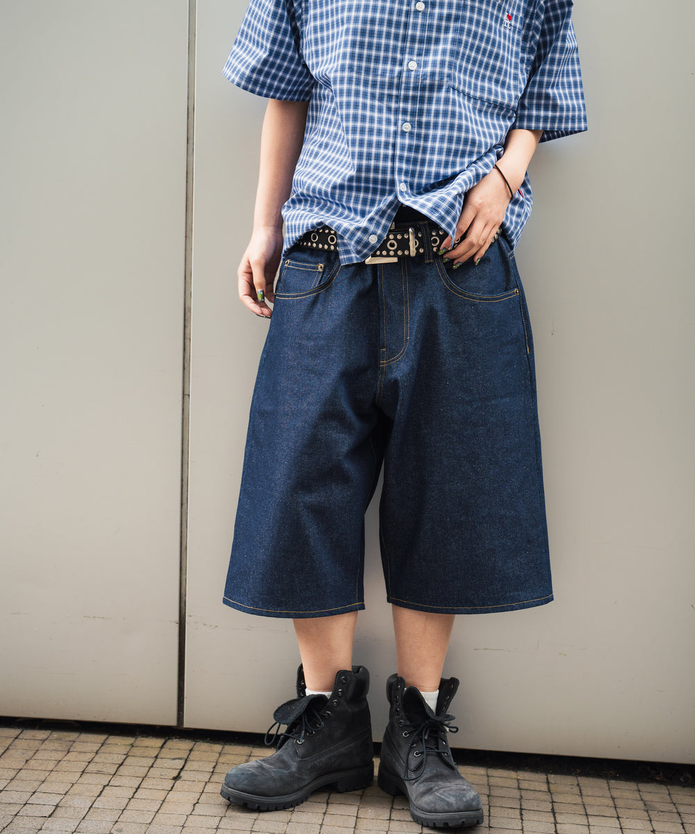 "CHILL LIFE" Rigid Denim shorts free