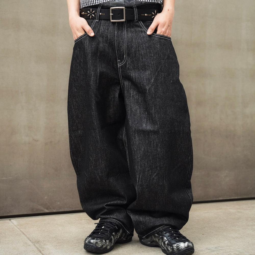 "CHILL LIFE" Rigid balloon Denim pants
