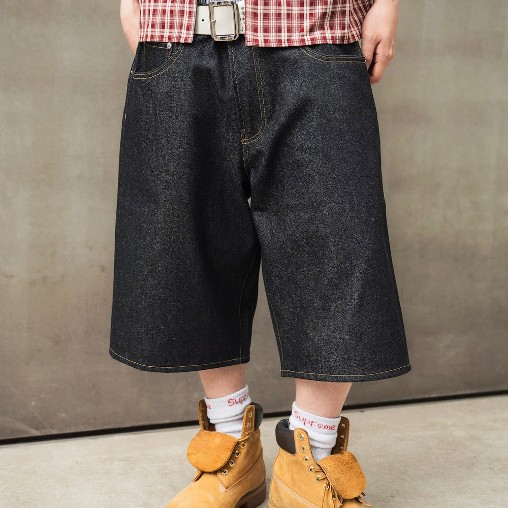 "CHILL LIFE" Rigid Denim shorts