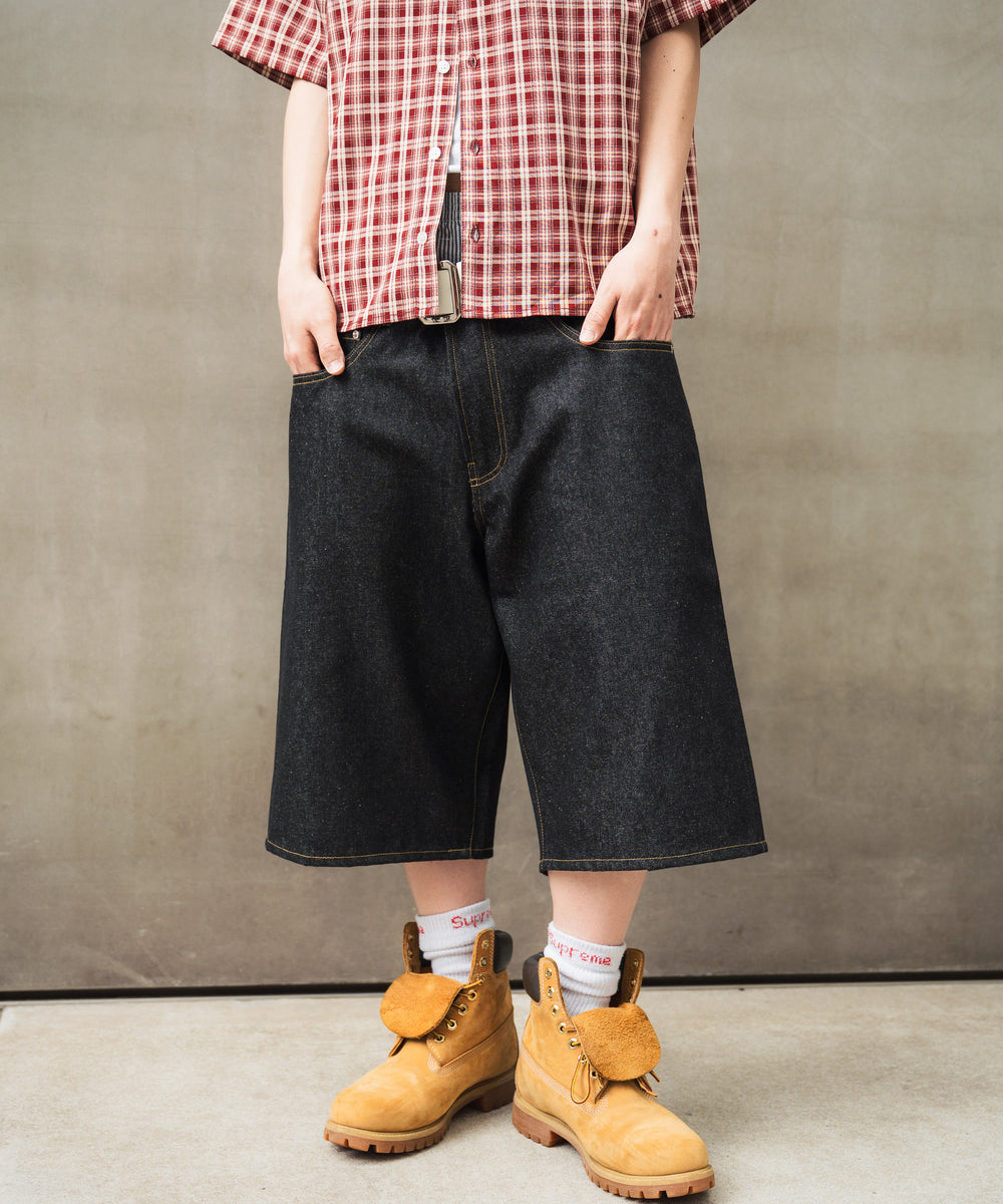 "CHILL LIFE" Rigid Denim shorts free