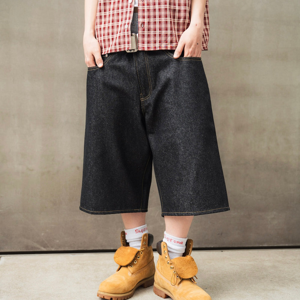 "CHILL LIFE" Rigid Denim shorts