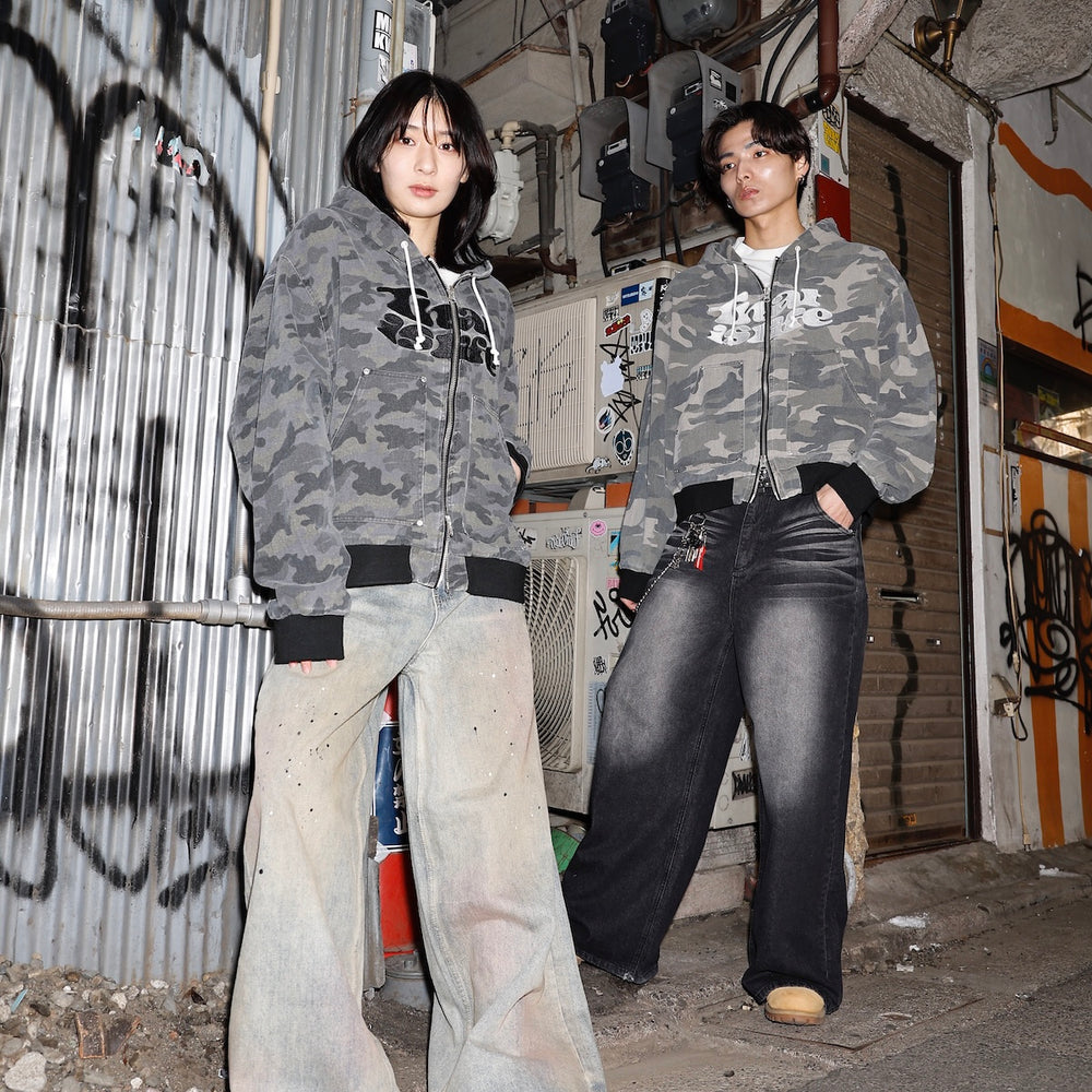 Front wave logo camo jacket