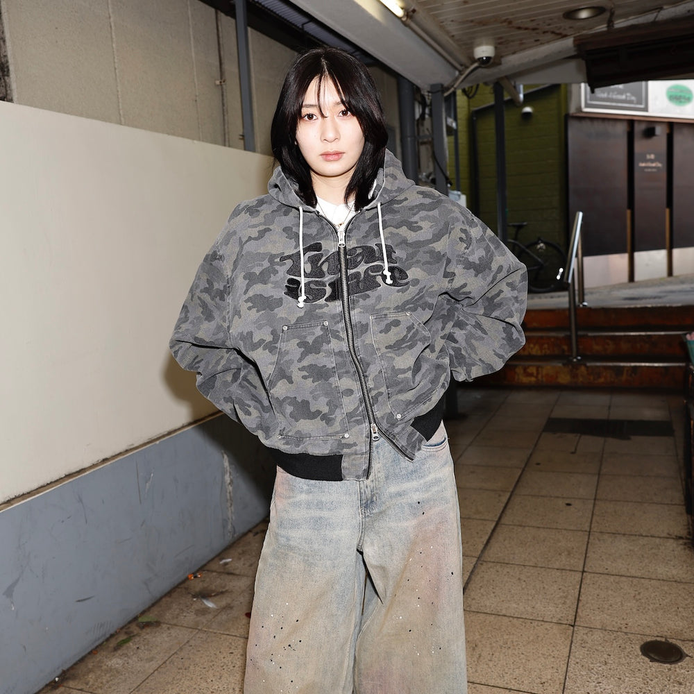 Front wave logo camo jacket