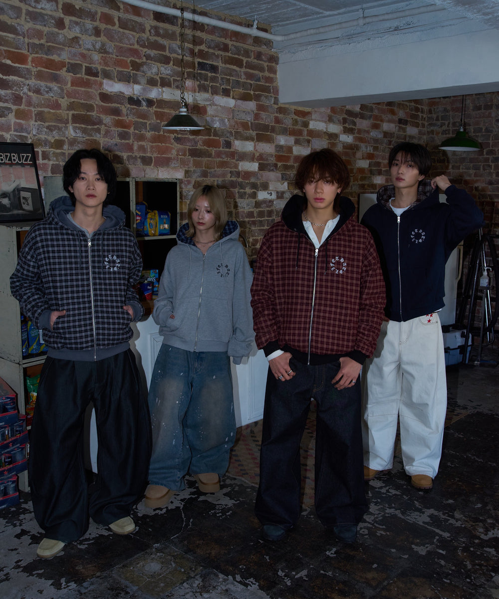 Circle logo Reversible Checked zip hoodie