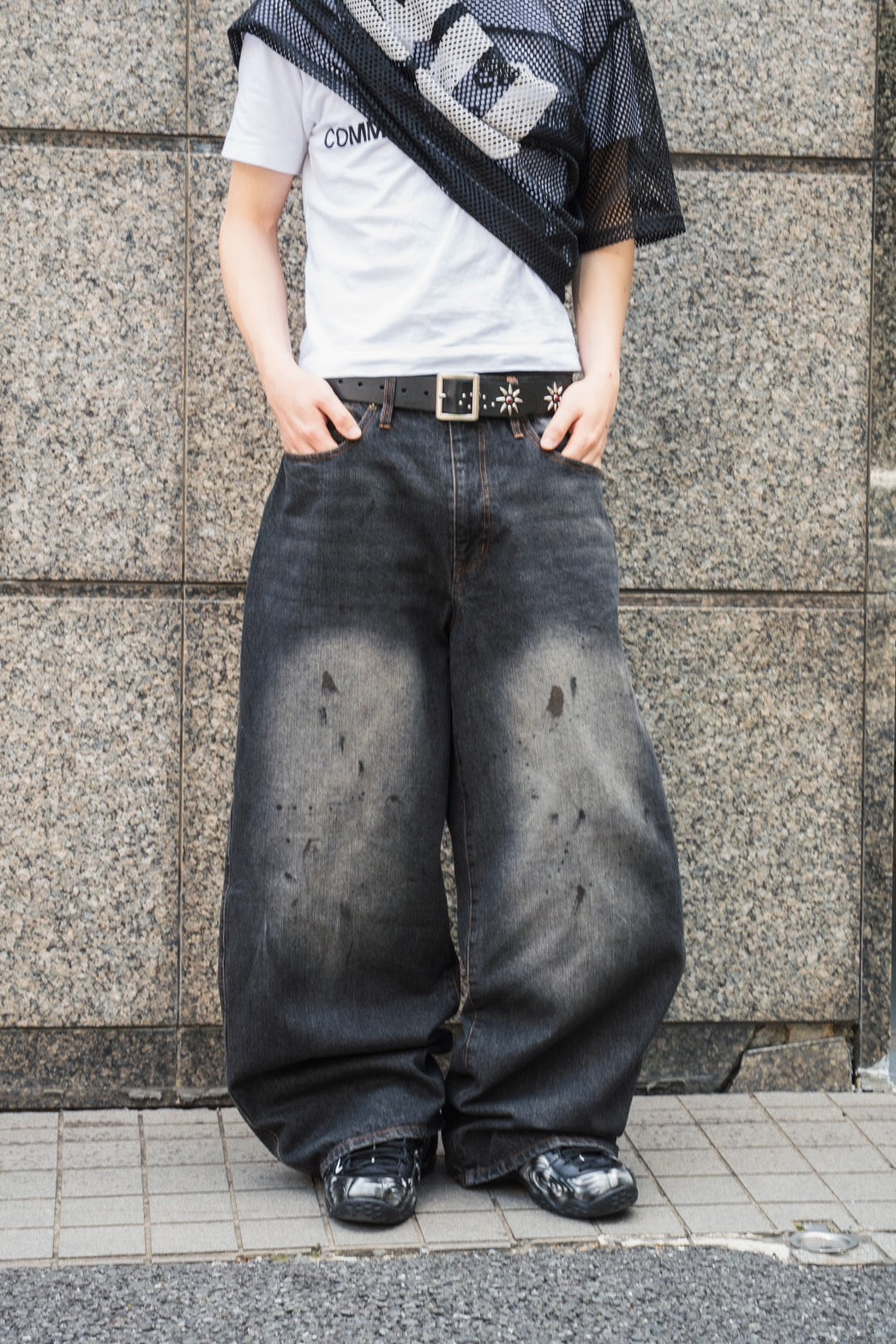 Barrel leg TS logo Damage denim pants free