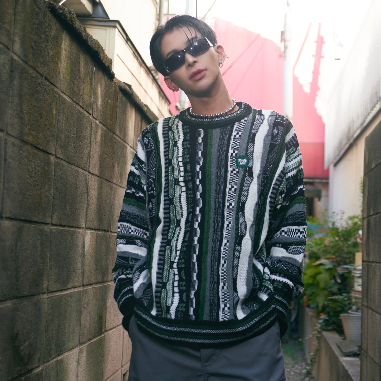 Vintage Styles 3D Knit Pullover / BLACK – That's life online store